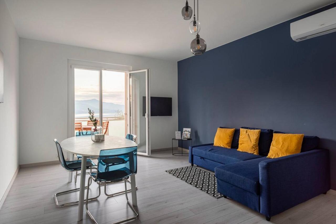 Happy Guest Apartments - Blue Apartment Riva di Solto Exterior photo