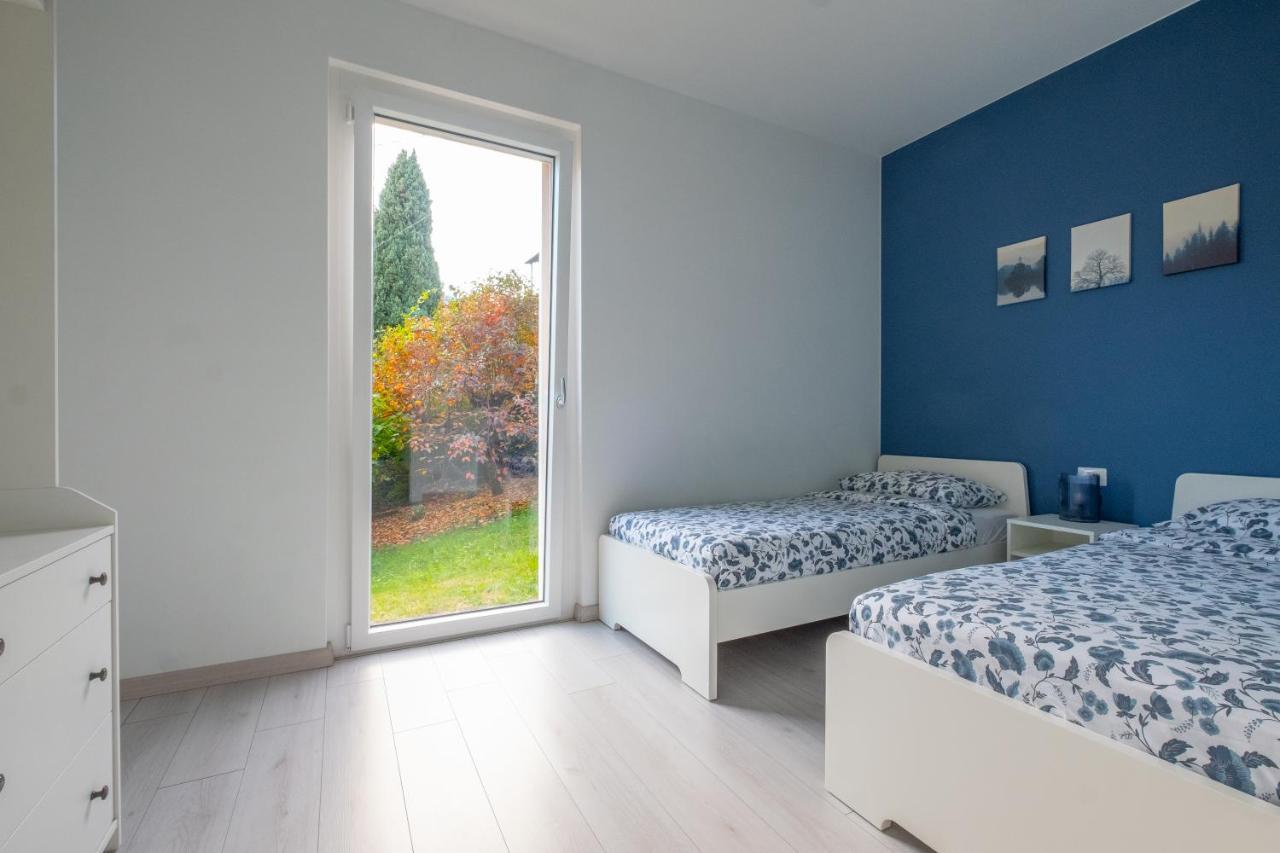 Happy Guest Apartments - Blue Apartment Riva di Solto Exterior photo